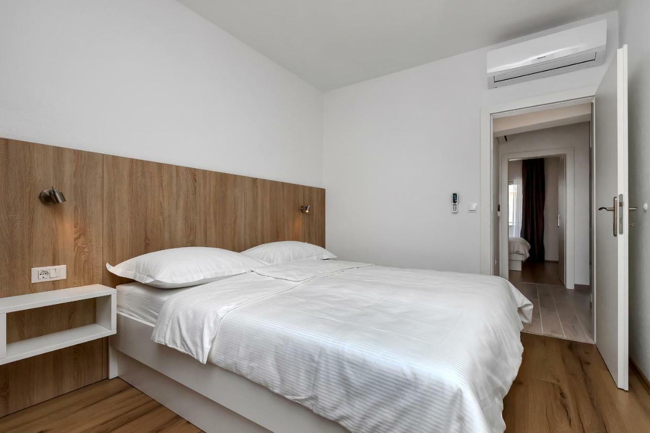 Apartmani Daniela Podgora Extérieur photo