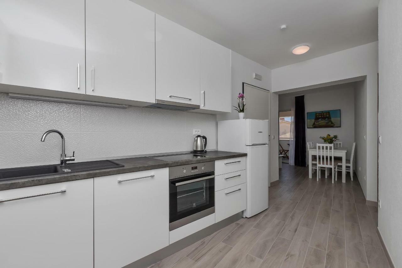 Apartmani Daniela Podgora Extérieur photo