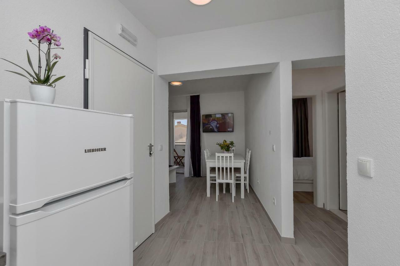 Apartmani Daniela Podgora Extérieur photo